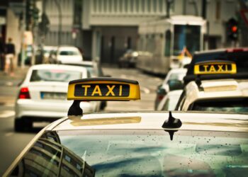 Governo pede a prefeituras cadastro de taxistas para pagar benefício