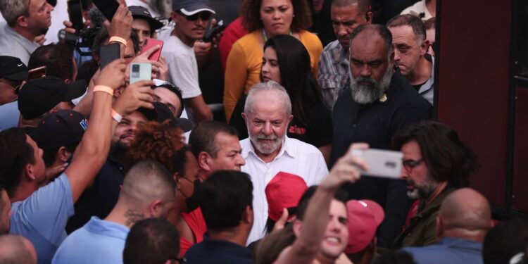 Lula destaca importância do combate à fome e da geração de empregos