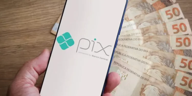 Não é verdade que bancos perdem dinheiro com Pix, diz presidente do BC