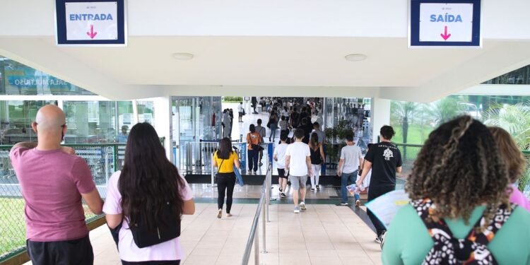 Terminam hoje inscrições do Prouni para o segundo semestre