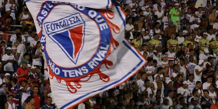 Fortaleza bate São Paulo e chega à 5ª vitória seguida no Brasileirão