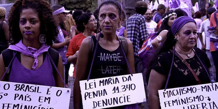 Lei Maria da Penha completou 16 anos neste domingo