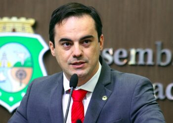 Capitão Wagner, candidato ao Governo do CE, fica em cima do muro sobre Bolsonaro