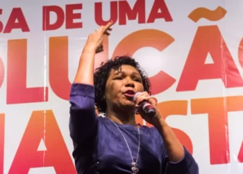 PSTU oficializa Vera Lúcia como candidata à Presidência da República