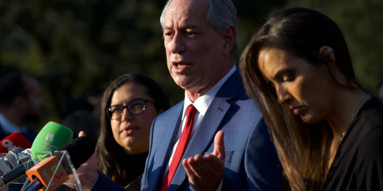 N o me intimidar o diz Ciro Gomes em carta manifesto na o