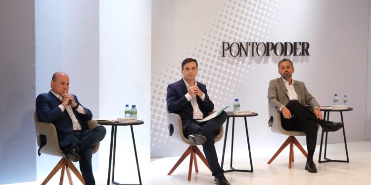 Candidatos ao Governo do Ceará debatem pela terceira vez