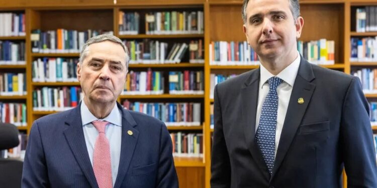 Pacheco e Barroso discutem decisão que suspendeu piso da enfermagem