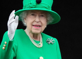 Luto por rainha Elizabeth 2ª joga luz sobre futuro das monarquias na Europa