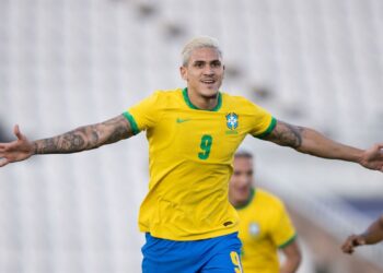Tite convoca seleção com novidades para últimos amistosos pré-Copa