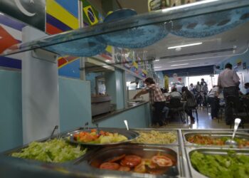 Setor de serviços cresce 1,1% em julho, diz IBGE