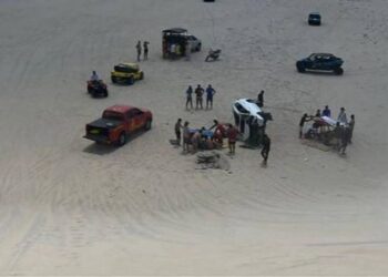 Mulher morre e seis ficam feridos em passeio em dunas em Camocim