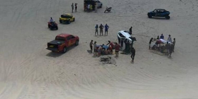 Mulher morre e seis ficam feridos em passeio em dunas em Camocim