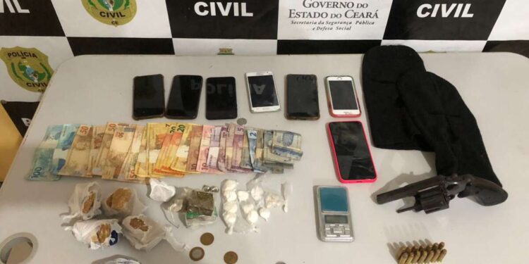 Polícia Civil captura irmãos com drogas, arma e aves silvestres em Aracati