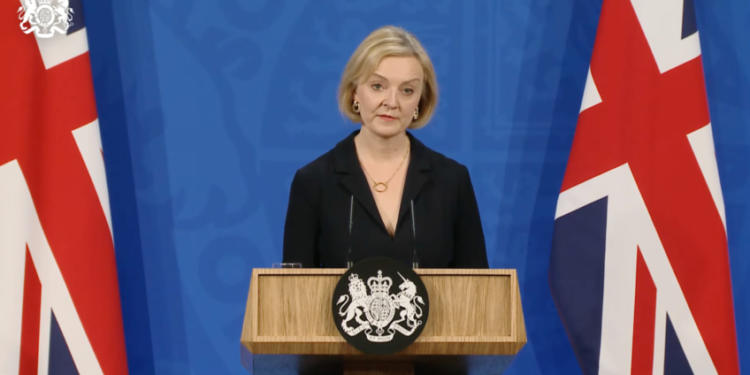Liz Truss renuncia ao cargo de primeira-ministra no Reino Unido