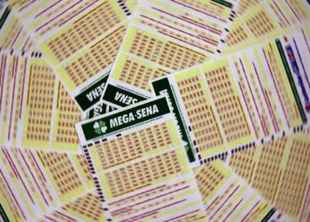 Nenhum apostador acerta Mega-Sena e prêmio acumula em R$ 17 milhões