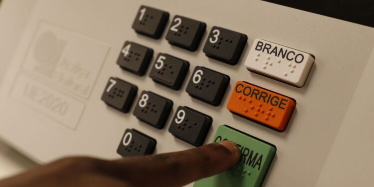 TSE emite relatório que atesta integridade do sistema eleitoral