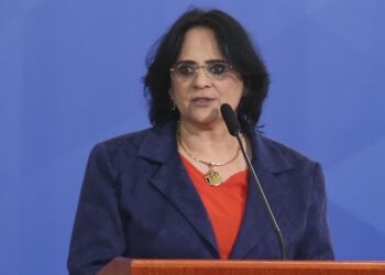 CPI investigou 100 mil casos de crimes sexuais contra crianças e não achou nenhum como o descrito por Damares