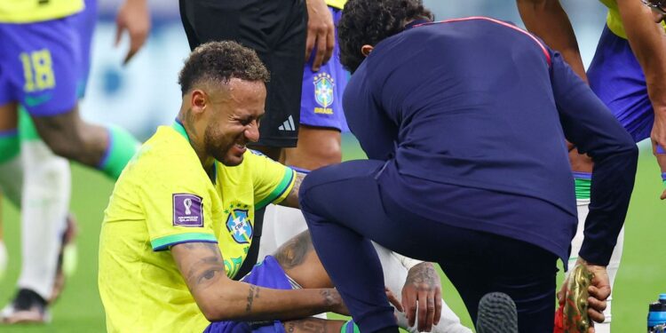 Copa do Catar: Neymar e Danilo estão fora do jogo contra a Suíça