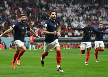 França supera Marrocos para disputar final da Copa com Argentina