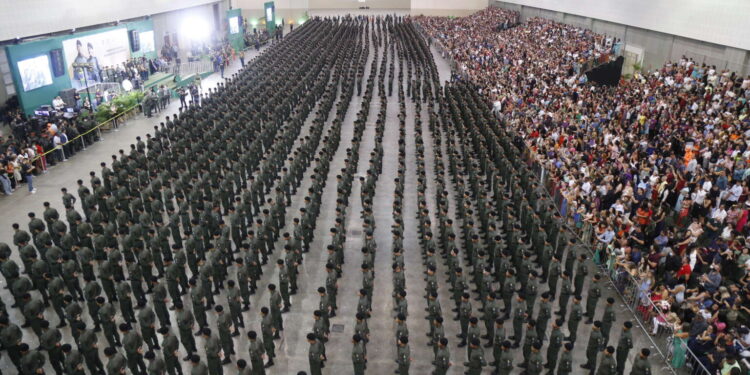 Mais de 2.300 novos soldados da Polícia Militar vão reforçar a segurança no Ceará