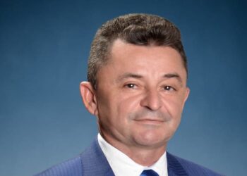 Prefeitura do Palhano lança nota de esclarecimento sobre estado de saúde do prefeito