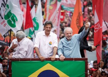 Lula anuncia Fernando Haddad como ministro da Fazenda