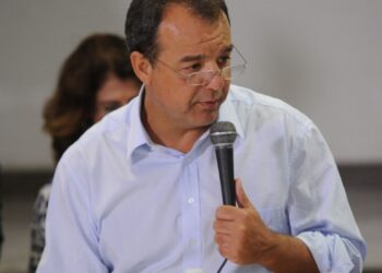 Sergio Cabral recebe alvará de soltura assinado pela Justiça