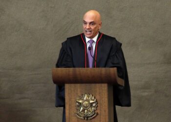 Ministro do STF suspende trechos da Lei de Improbidade