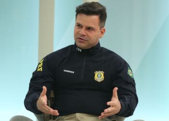 PRF concede aposentadoria a ex-diretor Silvinei Vasques