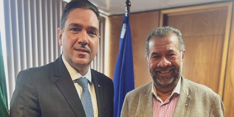 Deputado federal Eduardo Bismarck realiza audiência com o Ministro da Previdência, Carlos Lupi