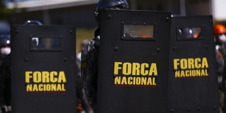 PMs do Ceará e mais sete estados se integram à Força Nacional em Brasília