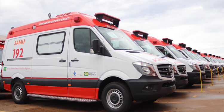 Nesta terça-feira (31), Samu Ceará recebe novas ambulâncias para renovação de frota