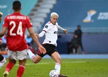Flamengo derrota Al Ahly e termina o mundial em 3° lugar