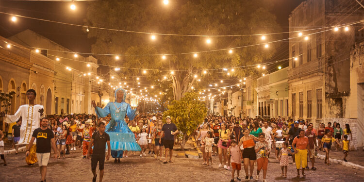 Tradicional Pré-carnaval da Coluna segue neste sábado (04)
