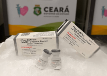 Dose de reforço bivalente será aplicada em grupos prioritários a partir desta segunda (27)