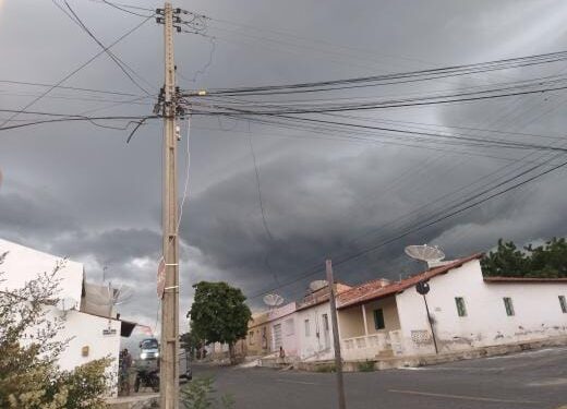Centro-norte do Ceará deve concentrar principais chuvas neste sábado (4)