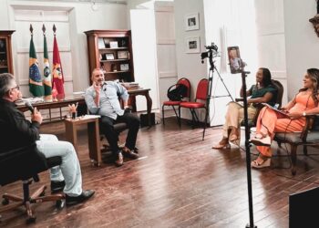 Prefeito do Aracati fala à Sinal sobre Carnaval, Obras, Câmara Municipal, Política e mais