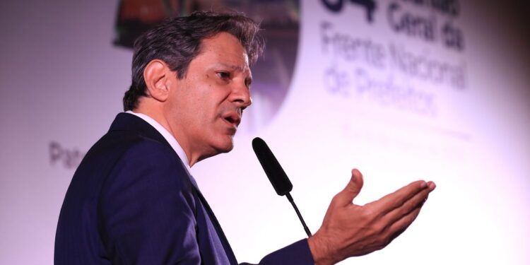 Haddad garante que municípios não perderão receita com novo imposto