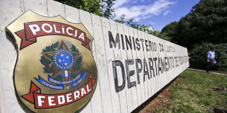 PF desarticula grupo que planejava ataques contra autoridades