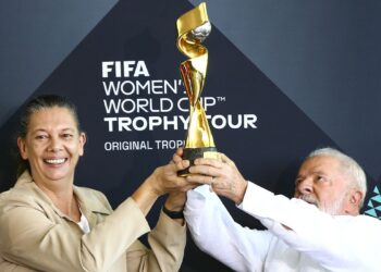 Lula declara apoio para Brasil sediar Copa de Futebol Feminino em 2027