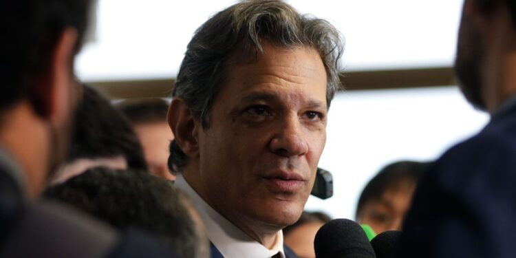 Haddad deve apresentar novo arcabouço fiscal na quarta-feira