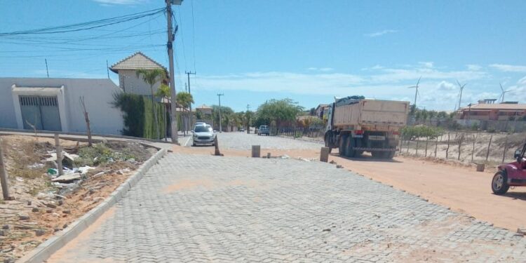 Aracati: estrada em execução que liga Beirada à Canoa Quebrada estará bloqueada durante o feriadão