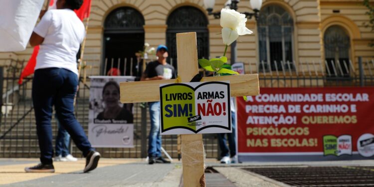Autoridades se mobilizam após dois novos casos de violência em escolas