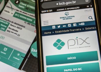 Compras e pagamentos de contas com Pix batem recorde em março
