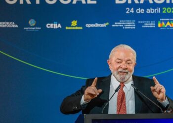 Em Portugal, Lula reforça crítica ao atual nível da taxa Selic