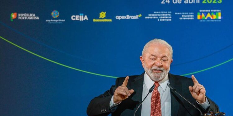 Em Portugal, Lula reforça crítica ao atual nível da taxa Selic