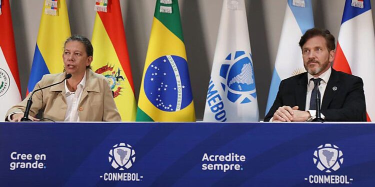 Conmebol anuncia apoio ao Brasil para sediar Copa do Mundo Feminina