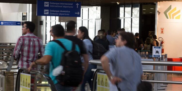 Movimentação de turistas internacionais no Ceará cresce 71,51% no primeiro trimestre do ano