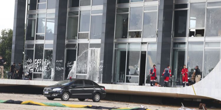 PF cumpre mandado de prisão em operação sobre atos antidemocráticos