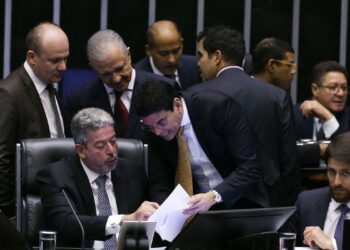 Câmara aprova texto-base do novo marco fiscal